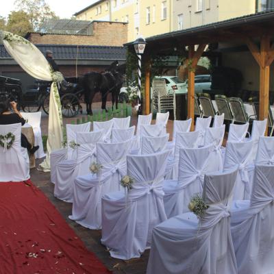 Hochzeiten 81